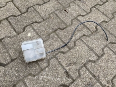 Ausgleichsbehälter Batterie Kofferraum