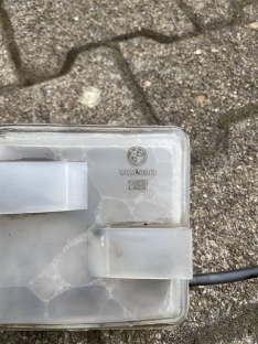 Ausgleichsbehälter Batterie Kofferraum
