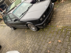 320i Touring