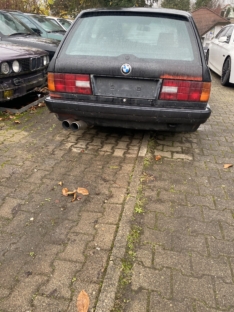 320i Touring