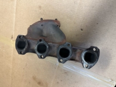 Krümmer Abgaskrümmer M40 316i 318i Motor 1723892