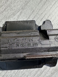 M40 318i 316i Zylinderkopf Schlammschutzventilabdeckung 1717919