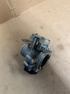 320i M20B20 Drosselklappe 1716035
