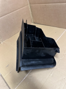 325i Batterieabdeckung + Ablagefach Kofferraum
