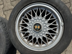 BBS Felgen Kreuzspeichen15 Zoll mit Deckel