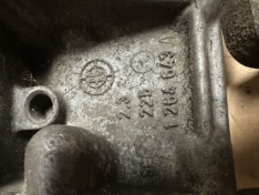 Lagerbock Servolenkung Servopumpe Halter Lichtmaschine 1264643