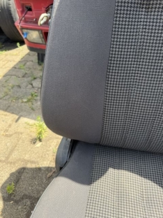 Sitz Beifahrersitz Hahnentritt klappbar 2 Türer