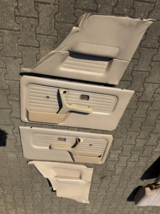 Türverkleidungen + Seitenverkleidungen beige TOP 2 Türer