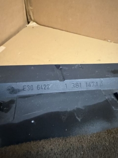 Armaturenbrett Cockpit Luftdüse Lüftungsgitter Lüftung 13811471